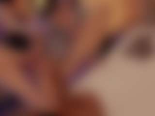 Renatta Cruz's Live Sex Cam Show
