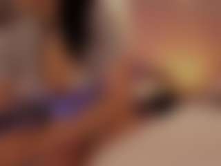 Renatta Cruz's Live Sex Cam Show
