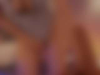 Renatta Cruz's Live Sex Cam Show
