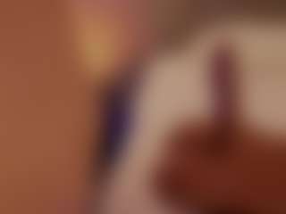 Live cam show with Renatta Cruz - Athletic Strip on liverealitysex.com