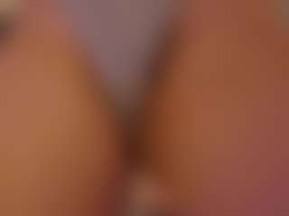 Renatta Cruz's Live Sex Cam Show