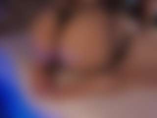 Live cam show with Renatta Cruz - Creampie on livesuperchat.net
