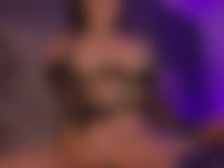Renatta Cruz's Live Sex Cam Show