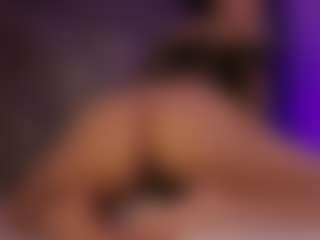 Renatta Cruz's Live Sex Cam Show