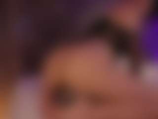 Live cam show with Renatta Cruz - Small Tits on sexylive.show