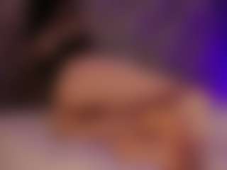 Renatta Cruz's Live Sex Cam Show