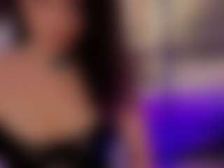 Live cam show with Renatta Cruz - Bush on liverealitysex.com