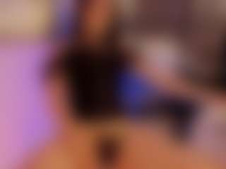 Renatta Cruz's Live Sex Cam Show