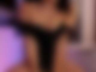 Renatta Cruz's Live Sex Cam Show