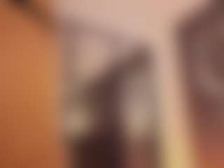 Live cam show with Renatta Cruz - Shaved Pussy Brown Hair on Cam Slut