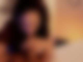 Renatta Cruz's Live Sex Cam Show