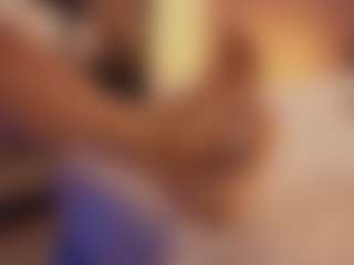 Renatta Cruz's Live Sex Cam Show