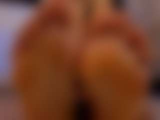 Live cam show with Renatta Cruz - Petite on Camsoda