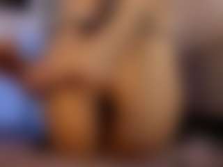 Renatta Cruz's Live Sex Cam Show