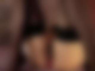Renatta Cruz's Live Sex Cam Show
