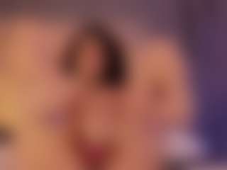 Renatta Cruz's Live Sex Cam Show