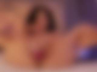 Renatta Cruz's Live Sex Cam Show