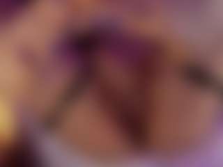 Renatta Cruz's Live Sex Cam Show