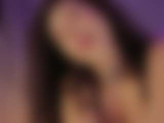Renatta Cruz's Live Sex Cam Show