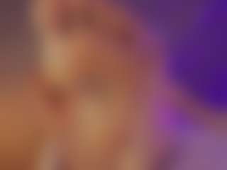 Renatta Cruz's Live Sex Cam Show