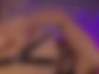 Renatta Cruz's Live Sex Cam Show