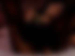 Renatta Cruz's Live Sex Cam Show