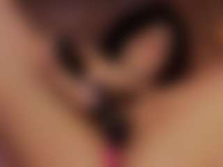 Renatta Cruz's Live Sex Cam Show