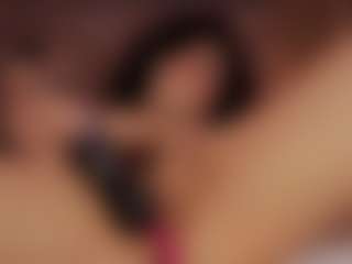 Renatta Cruz's Live Sex Cam Show