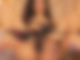 Renatta Cruz's Live Sex Cam Show