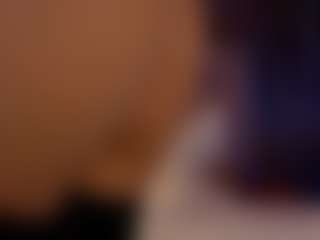 Renatta Cruz's Live Sex Cam Show