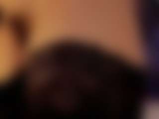 Renatta Cruz's Live Sex Cam Show