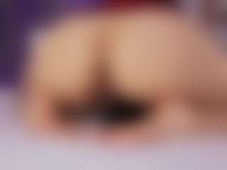 Live cam show with Renatta Cruz - Strip on fapnchat