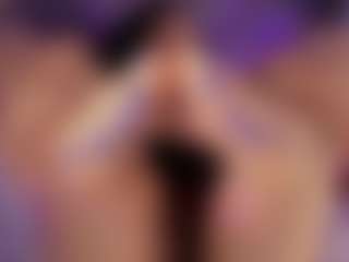 Renatta Cruz's Live Sex Cam Show