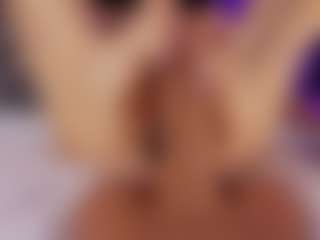 Renatta Cruz's Live Sex Cam Show