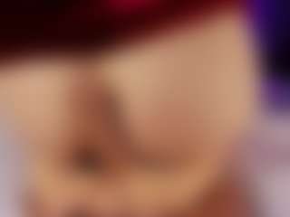 Live cam show with Renatta Cruz - Big Ass on Fling VIP Chat