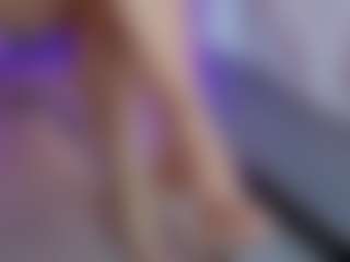 Live cam show with Renatta Cruz - Amateur Brown Hair on Milfs Live