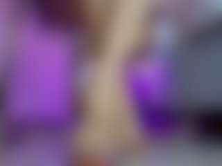 Renatta Cruz's Live Sex Cam Show