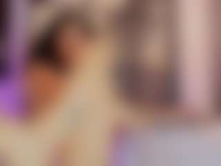 Live cam show with Renatta Cruz - Fetish on Soda Cam