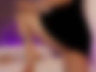 Renatta Cruz's Live Sex Cam Show