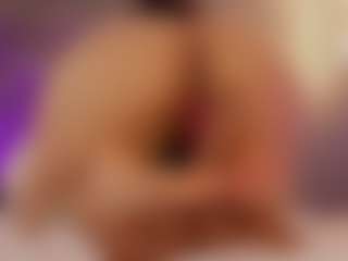 Renatta Cruz's Live Sex Cam Show