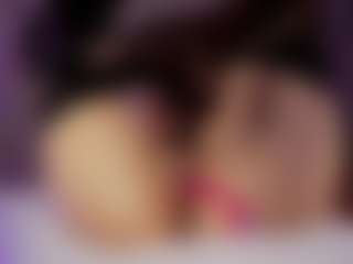 Renatta Cruz's Live Sex Cam Show