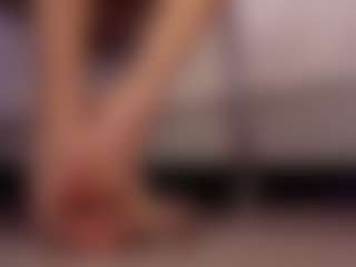 Live cam show with Renatta Cruz - Blowjob on Big Tits