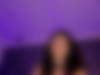 Live cam show with Renatta Cruz - Lovense Petite on Camsoda