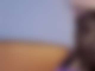 Live cam show with Renatta Cruz - Spank on Camsoda