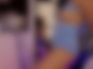 Renatta Cruz's Live Sex Cam Show