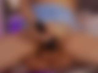 Renatta Cruz's Live Sex Cam Show