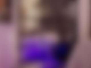 Renatta Cruz's Live Sex Cam Show