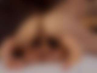 Renatta Cruz's Live Sex Cam Show