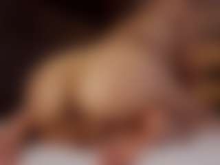 Renatta Cruz's Live Sex Cam Show