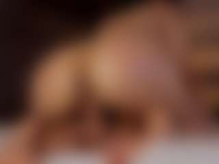 Renatta Cruz's Live Sex Cam Show